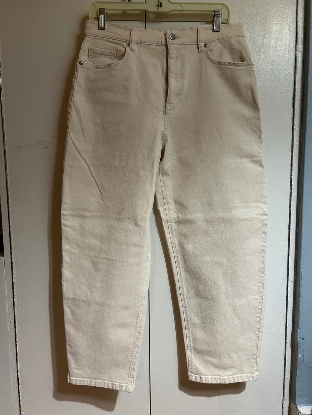 LOFT Ivory barrel Jean